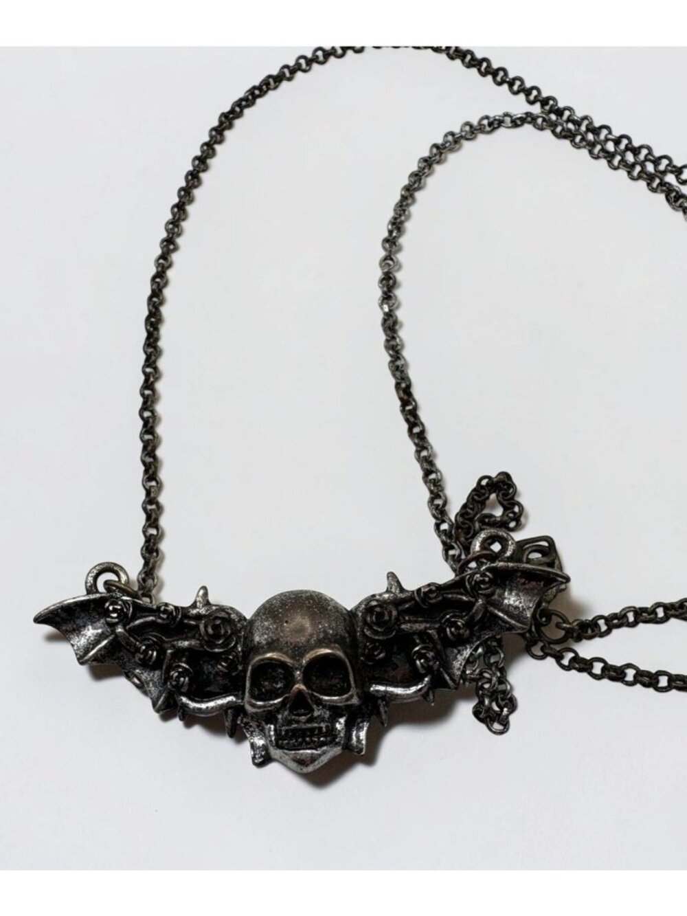 Gothic Skull & Bat Necklace Metal Chain Distressed Halloween Silver Tone Worn